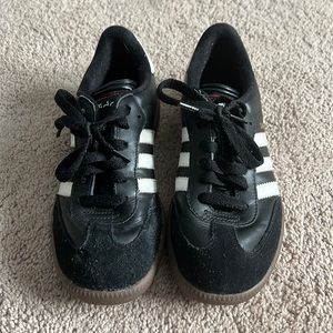 Adidas Samba black with white stipe